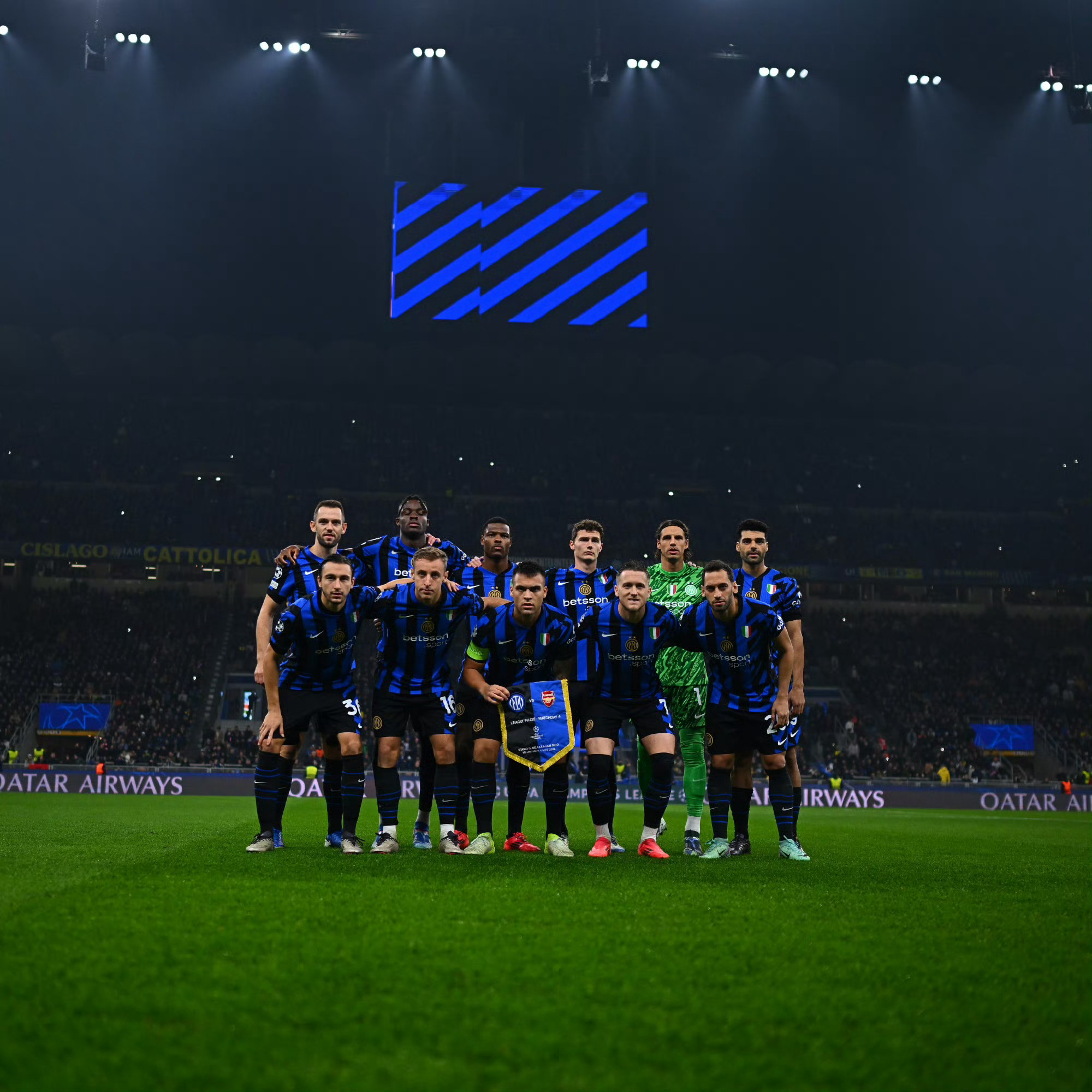 韩国鏖战AC米兰，孙兴慜统治全场