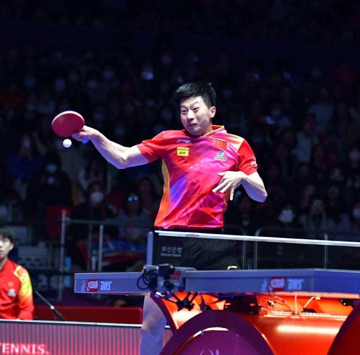 中国队完胜瑞典队，马龙高光表现