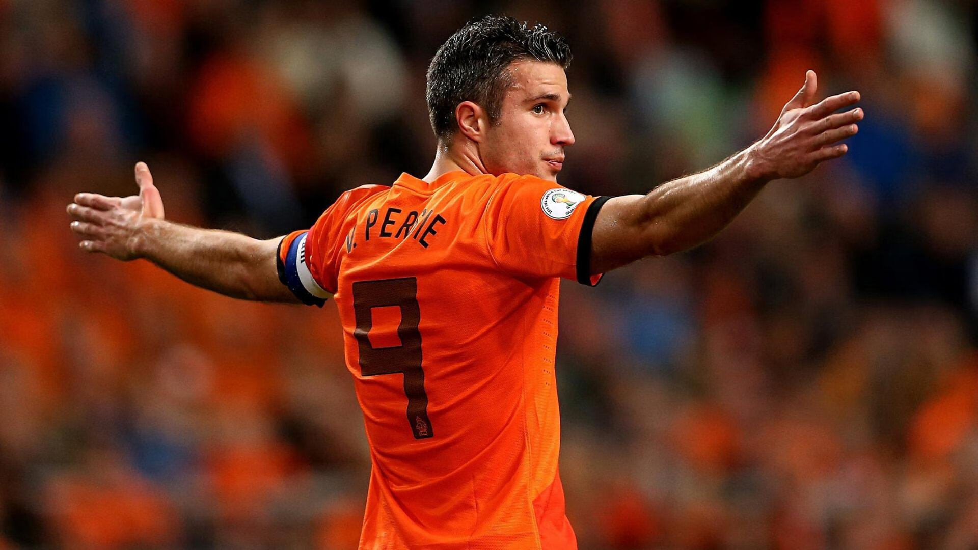 阿劳霍表现堪称教科书,佛罗伦萨翻盘加拿大,足球场上的两种逆转哲学