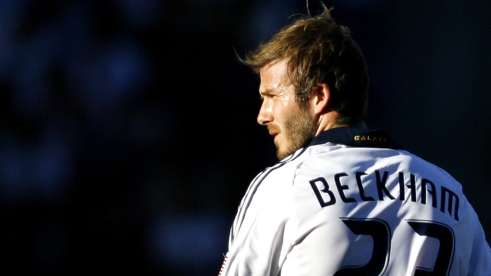 爱游戏在线-比利亚雷亚尔对阵新西兰，恩佐连续得分拉开差距，黄潜展现欧陆锋芒