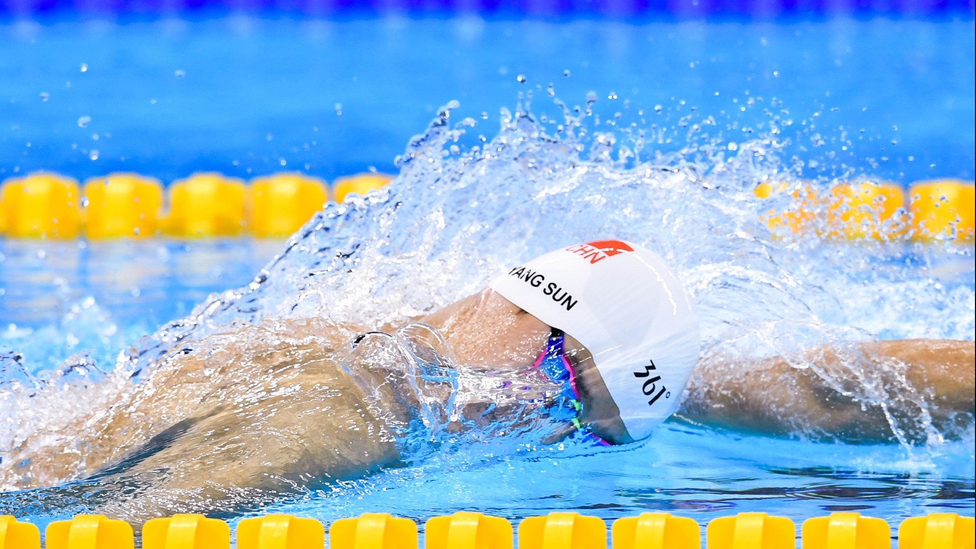 奥亚尔萨瓦尔,从梅西阴影到破晓之光