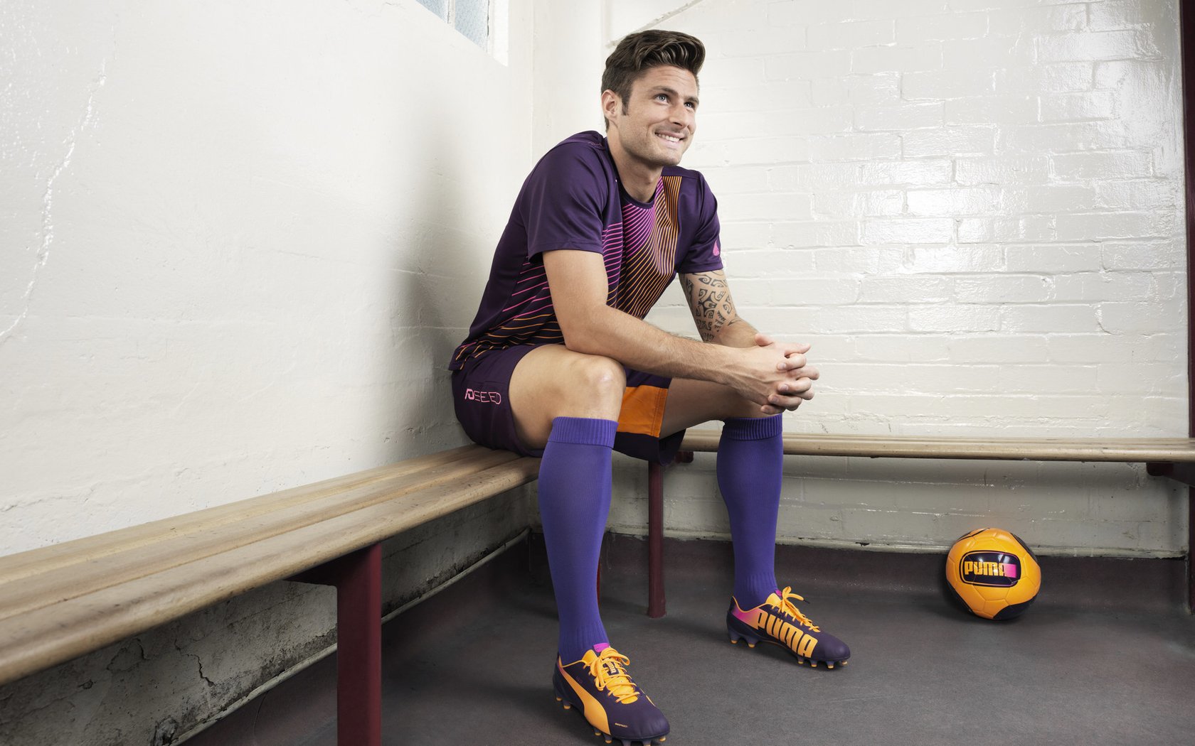 爱游戏入口-东决关键战之夜，托尼主宰比赛走向