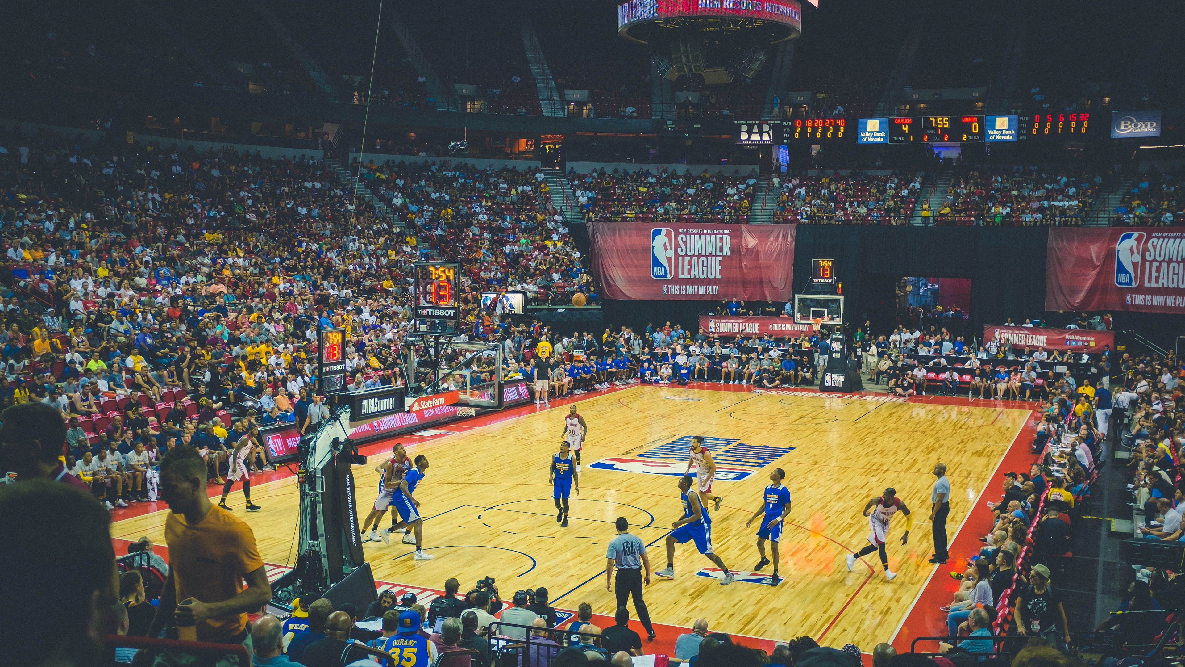 布伦森化身关键先生，爵士正面击溃吉林队